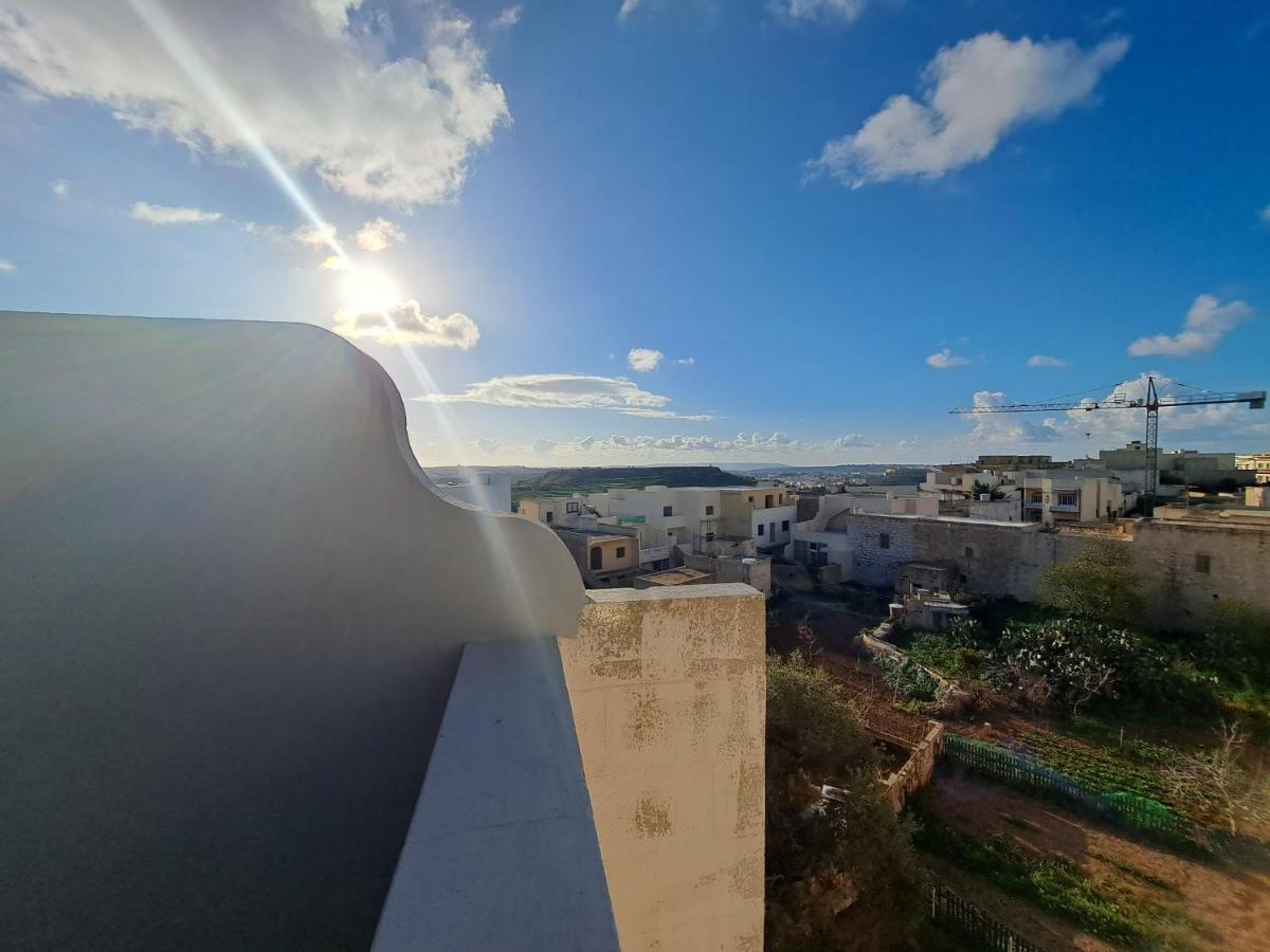 Sea View Penthouse Lejlighed Zebbug  Eksteriør billede